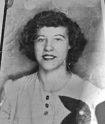 Virginia Marie Arenz  (nee Vawter)